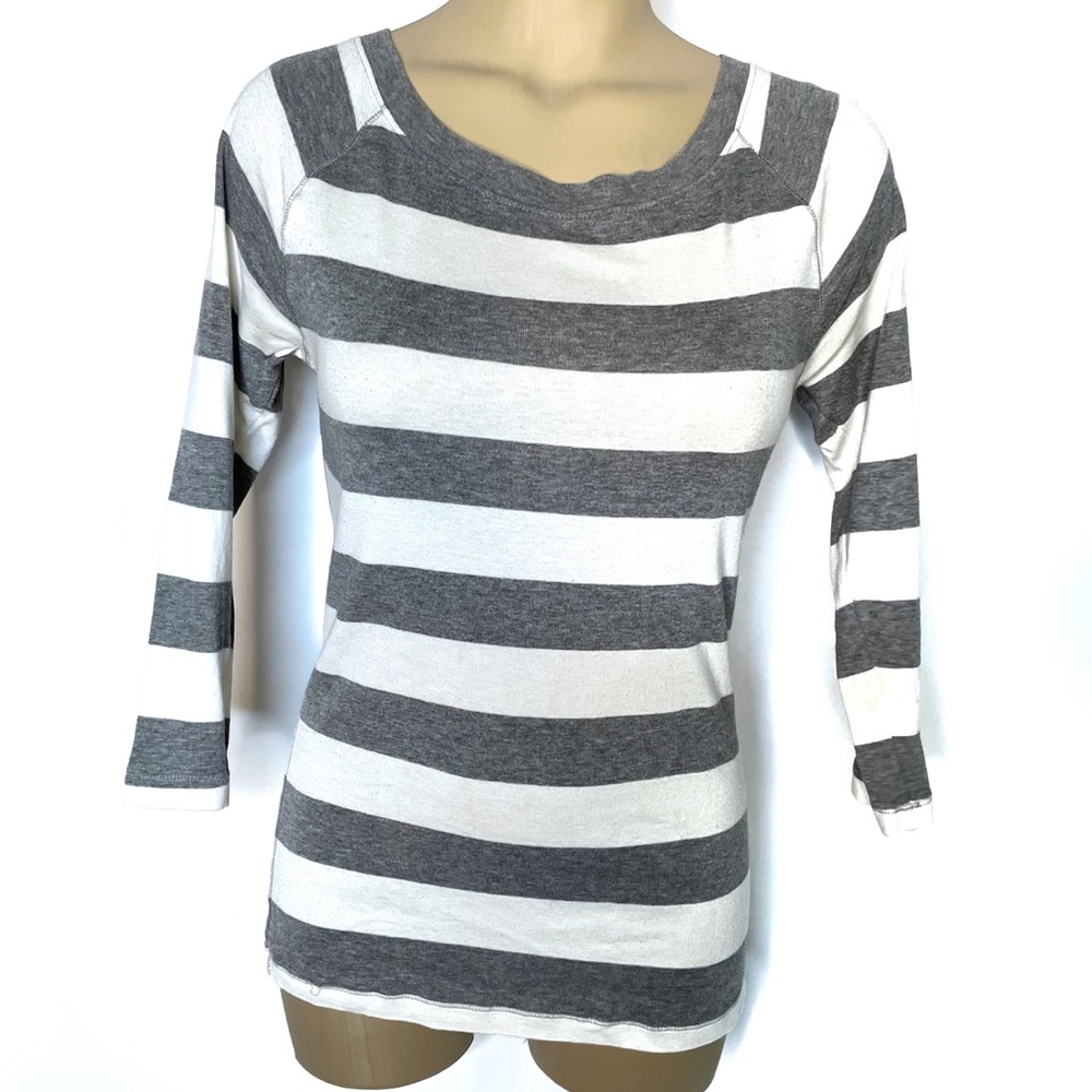 GAP Tunic Top Scoop Neck Three Quarter Raglan Sleeves Gray White Striped Medium